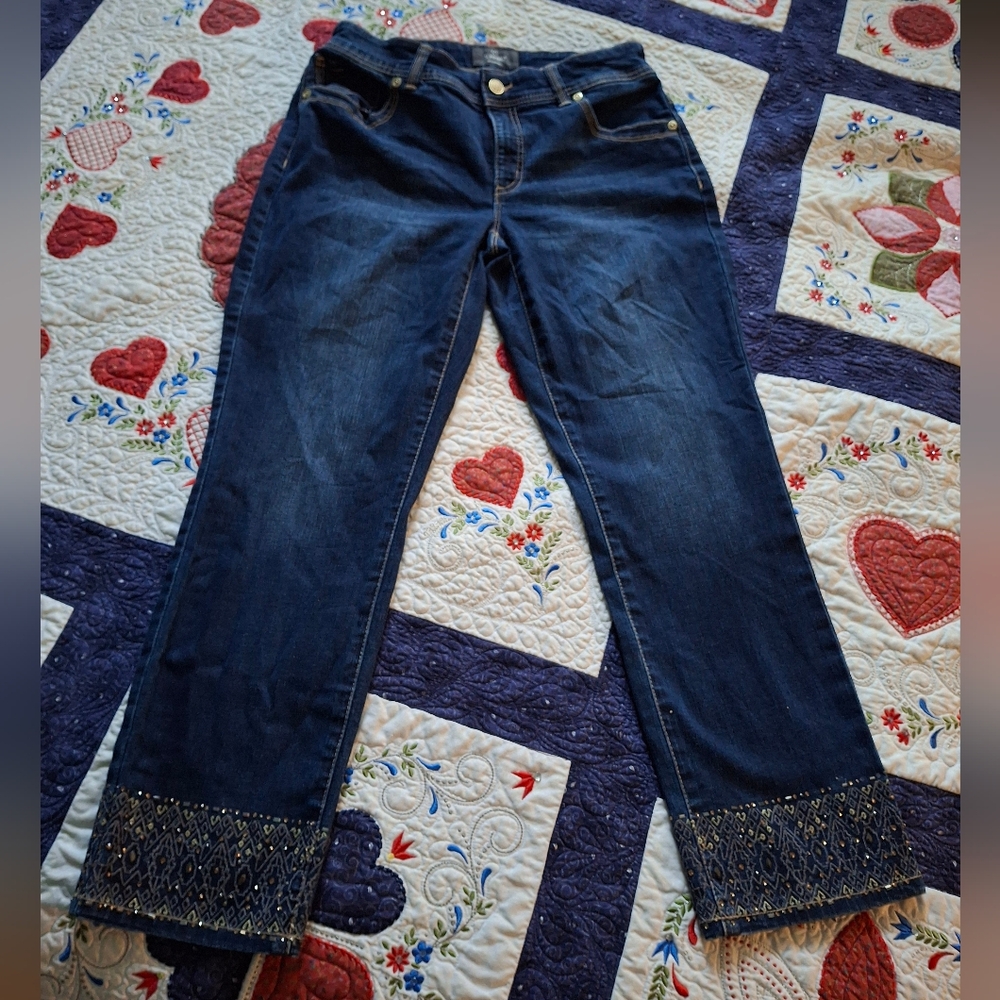 Chico's So Slimming Jeweled Jean Crop Pants Insm 26" Waist 30" Mid-rise Pre-own - Picture 10 of 13